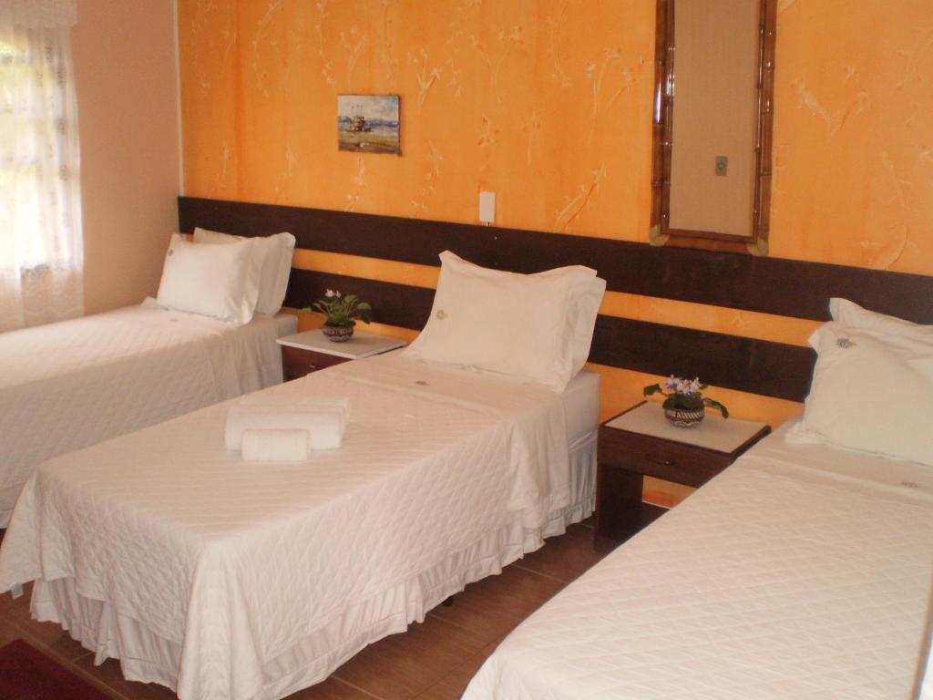 Quarto Triplo Básico